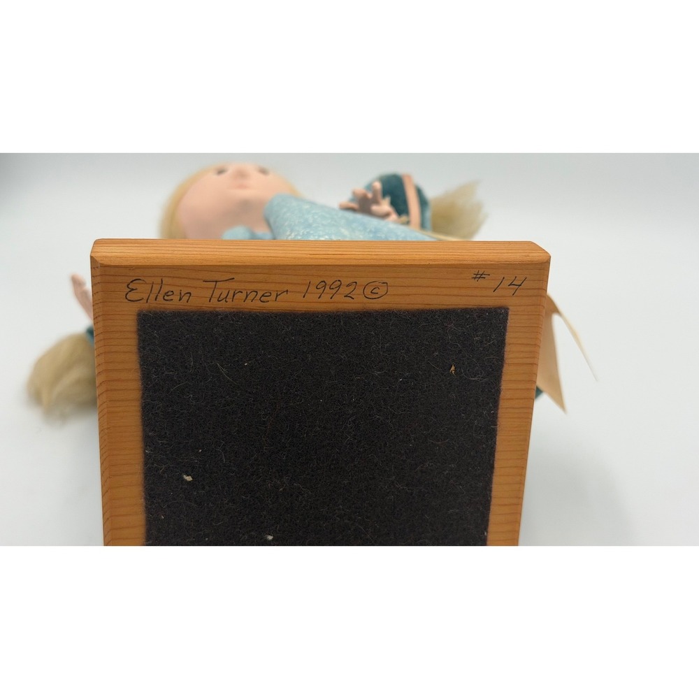Ellen Turner NIADA Artist Doll Emmie Lou Folk Art Cloth Doll Signed 12.5" - Picture 5 of 15